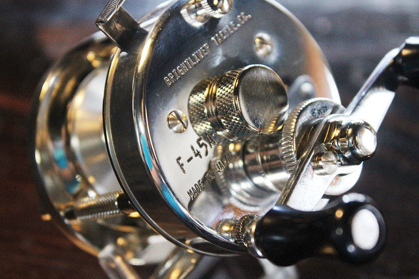 ブライトリバー　FS-49A full black ベイトリール ブライトリバー FS-49A full black ベイトリール ブライトリバー